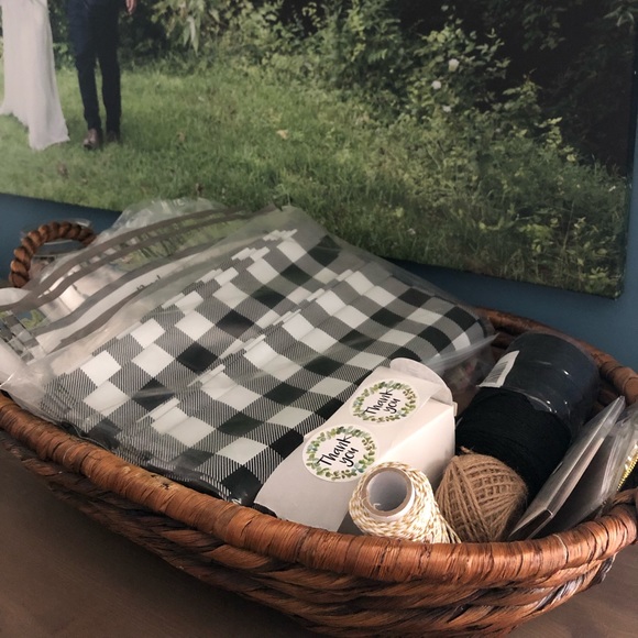 Meet your Posher, Mariah! - Picture 3 of 5